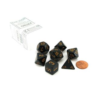 Chessex Opaque Polyhedral Black/gold 7-Die Set..(25428)