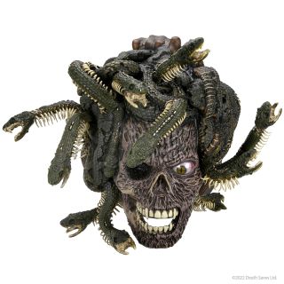 Death Saves: Medusa Trophy (68506)