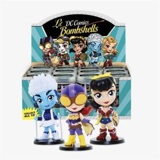 DC LIL Bombshells: Series 2 Vinyl Figure Tin By Astudillo & Greenwell  (Random figure)