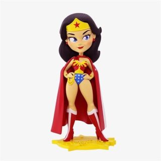 Caped Variant Lynda Carter as Wonder Woman vinyl figure By Astudillo & Ehrenborg